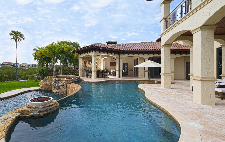 estate-home-and-custom-pool