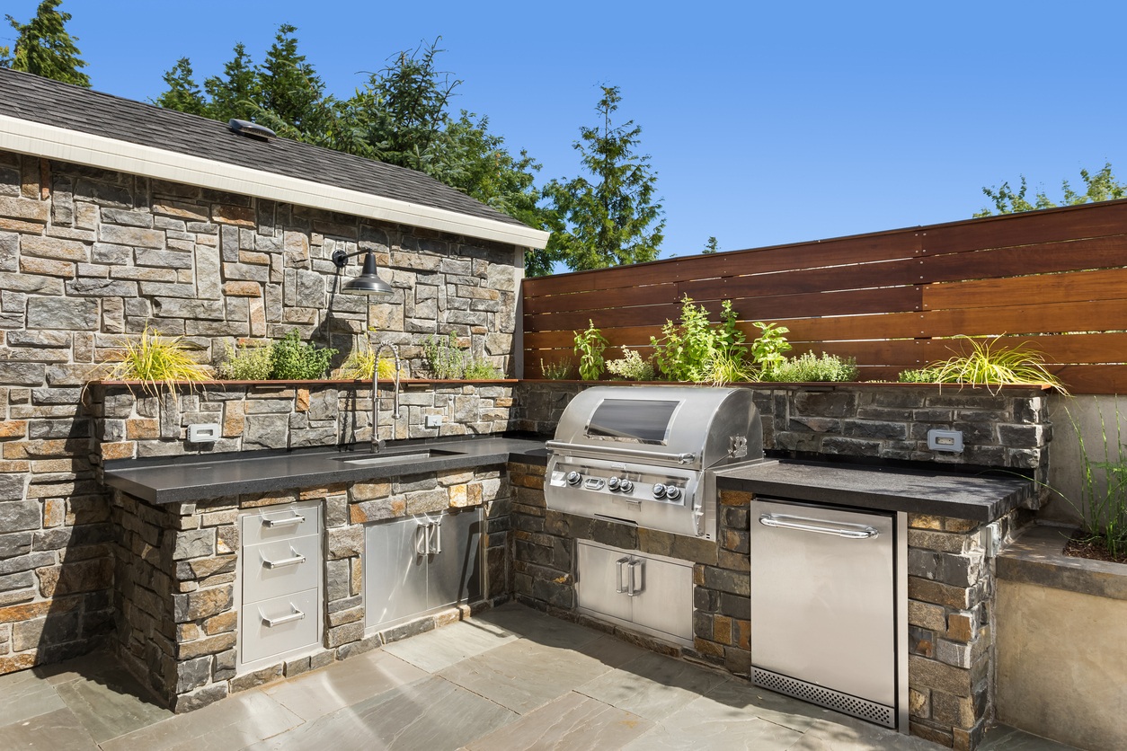 Large Outdoor Kitchen